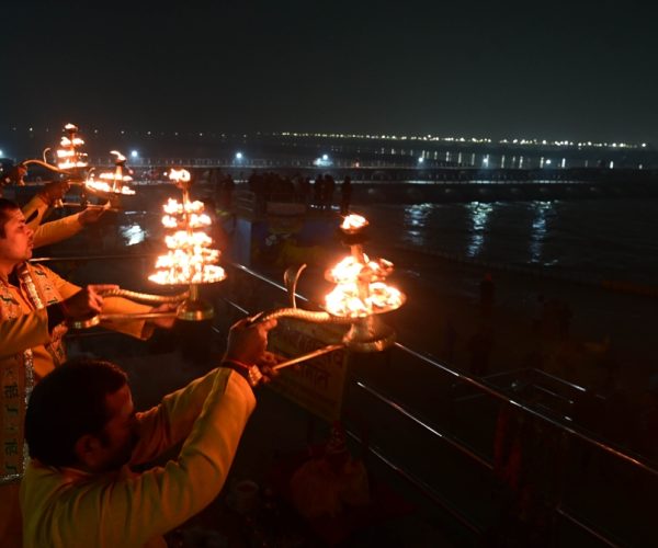 ixigo starts micro website for Maha Kumbh 2025